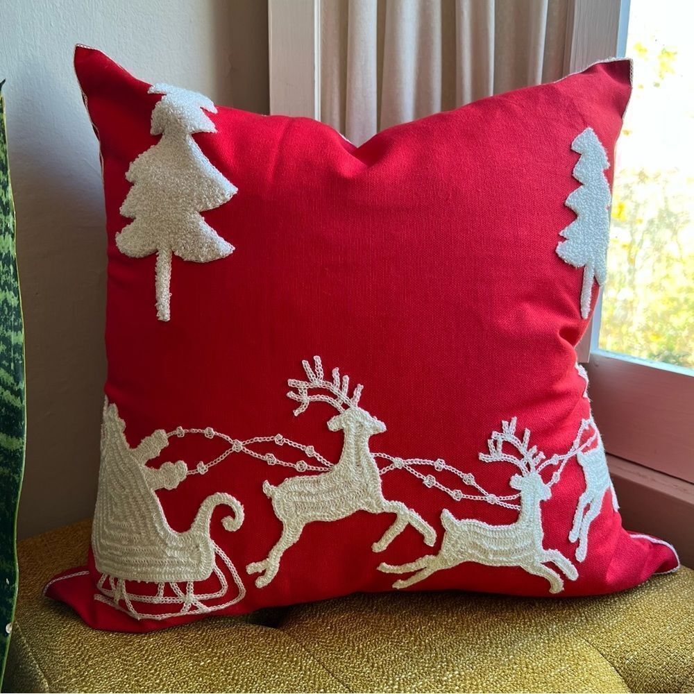 NEW Embroidered Santa and Reindeer Christmas Holiday Throw Pillow Cover
